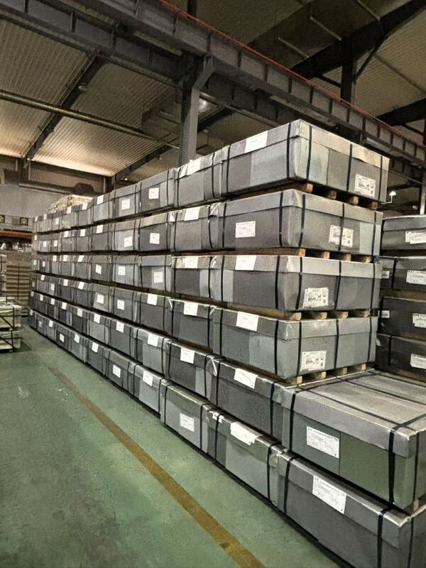 উচ্চতর সিলিং এবং দীর্ঘমেয়াদী সংরক্ষণের জন্য উচ্চ-পারফরম্যান্স ইলেক্ট্রোলাইটিক টিন প্লেট